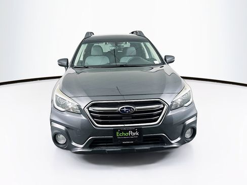 Used 2018 Subaru Outback 2.5i Premium AWD/4WD image 2