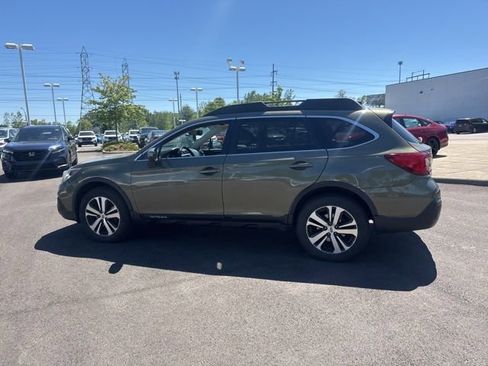 Used 2019 Subaru Outback 2.5i Limited AWD/4WD image 13