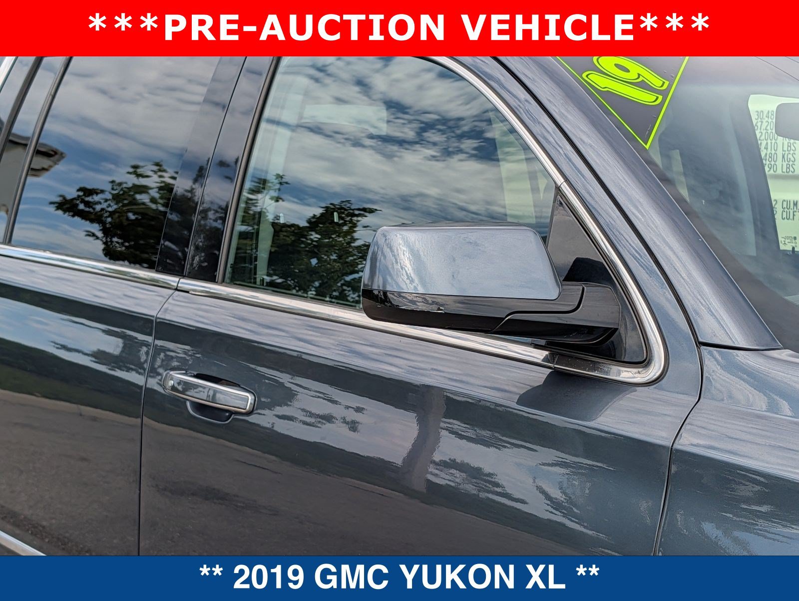 Used 2019 GMC Yukon XL Denali AWD/4WD image 11