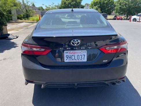 Used 2023 Toyota Camry SE FWD image 5