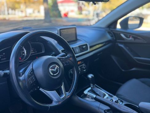 Used 2016 MAZDA MAZDA3 i Touring image 6