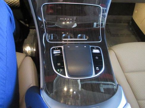Used 2020 Mercedes-Benz GLC 300 4MATIC w/ Multimedia Package image 39