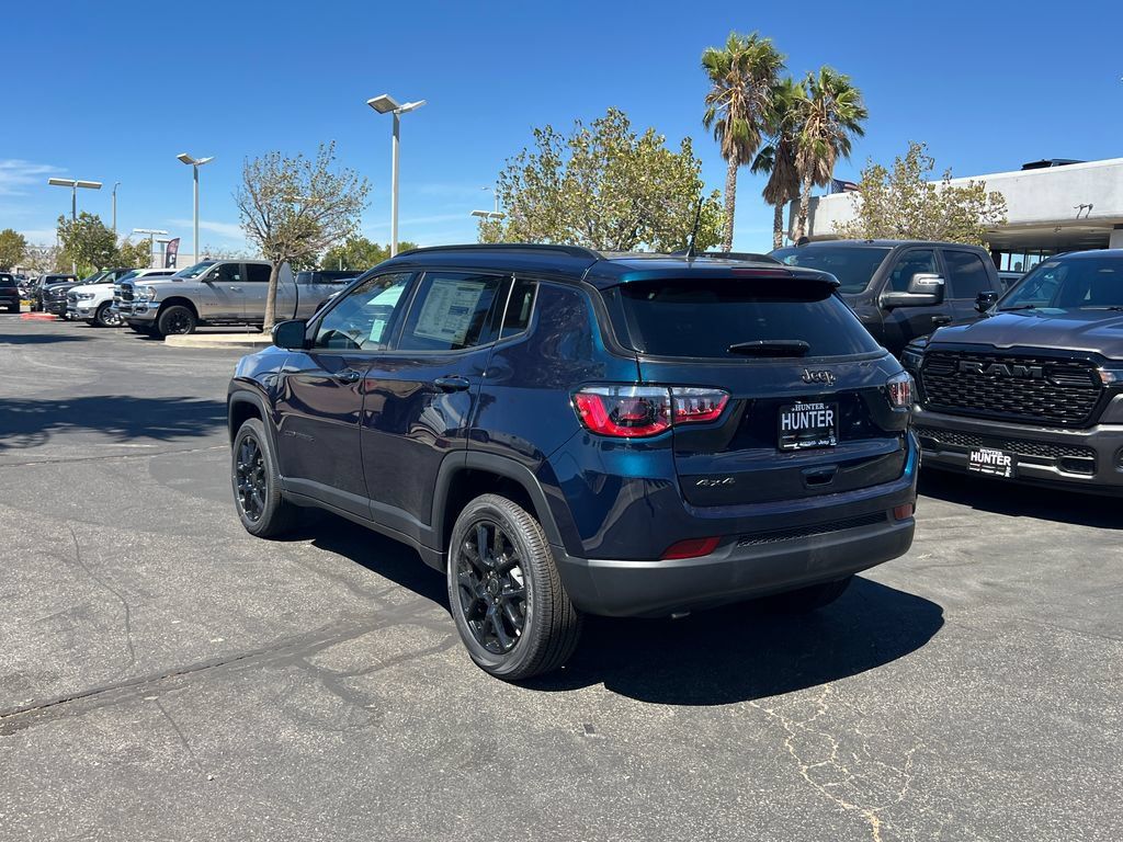 New 2026 Jeep Compass Latitude AWD/4WD image 4