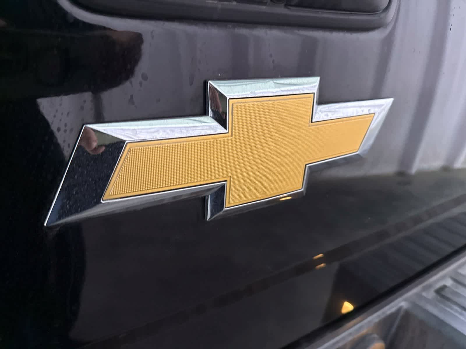 Used 2016 Chevrolet Silverado 1500 LT w/ All Star Edition RWD image 12