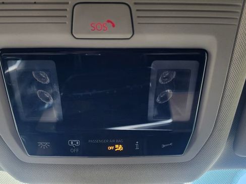 Used 2025 Volkswagen Atlas SE AWD/4WD image 40