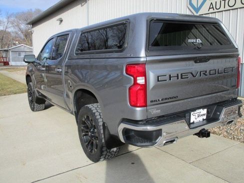 Used 2021 Chevrolet Silverado 1500 LTZ w/ LTZ Premium Package image 5