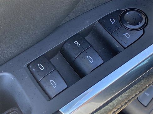 Certified 2025 Chevrolet Traverse LT image 19