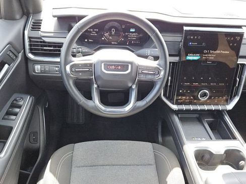 Used 2025 GMC Acadia Elevation FWD image 12