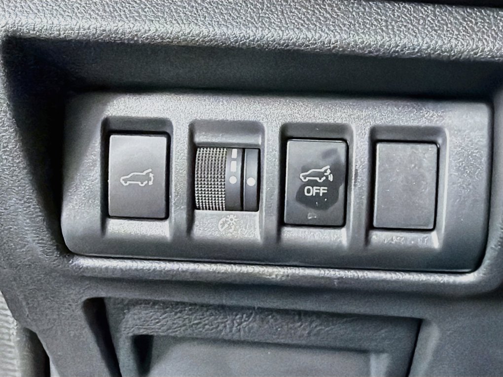 Used 2025 Subaru Outback Limited AWD/4WD image 15