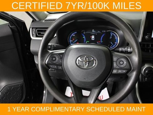 Used 2025 Toyota RAV4 XLE AWD/4WD image 19