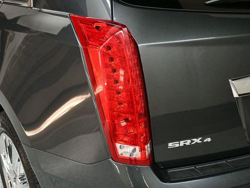 Used 2011 Cadillac SRX Premium image 15