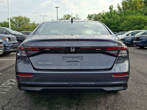 Certified 2023 Honda Accord LX image 5