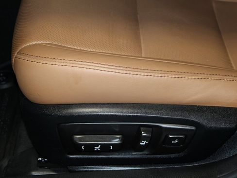 Used 2017 Lexus GS 350 AWD w/ Premium Package image 13