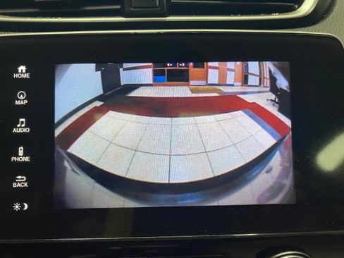 Used 2018 Honda CR-V Touring image 26
