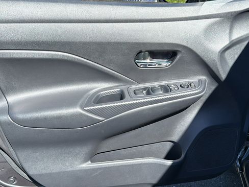 Certified 2025 Nissan Versa SV w/ Trunk Package FWD image 6