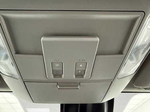 Used 2018 Toyota Tundra Limited image 21