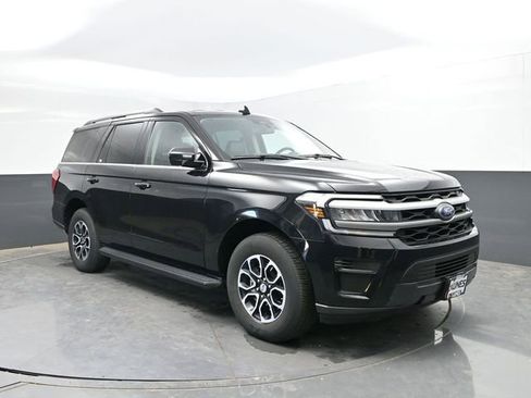 Used 2024 Ford Expedition XLT AWD/4WD image 4