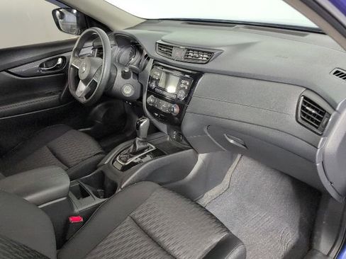 Used 2017 Nissan Rogue S image 12