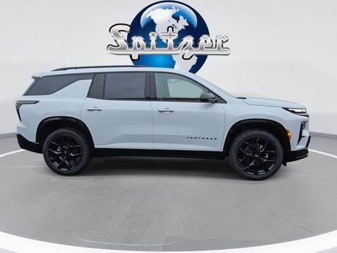 New 2026 Chevrolet Traverse RS w/ LPO, Floor Liner Package image 9