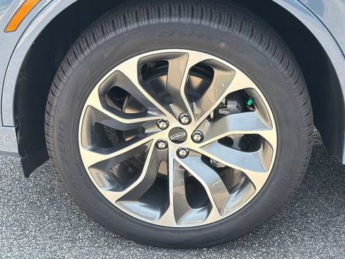 New 2026 Lincoln Aviator AWD w/ Jet Appearance Package image 12