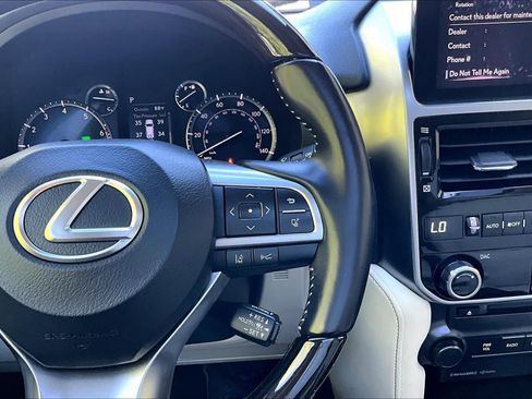 Certified 2023 Lexus GX 460 Premium w/ Premium Package AWD/4WD image 24