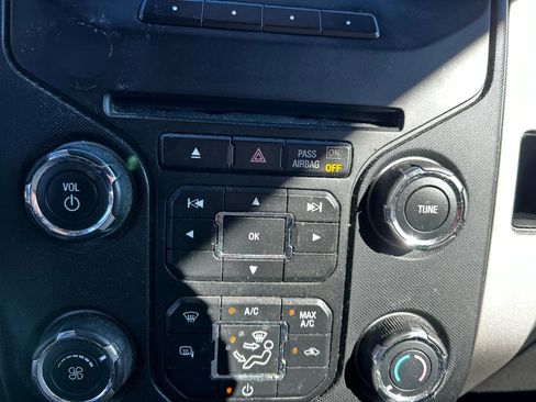 Used 2014 Ford F150 XLT w/ Equipment Group 302A Luxury image 20