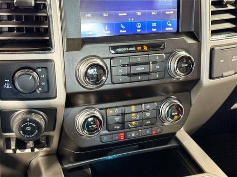 Used 2020 Ford F150 Lariat w/ Equipment Group 502A Luxury image 16