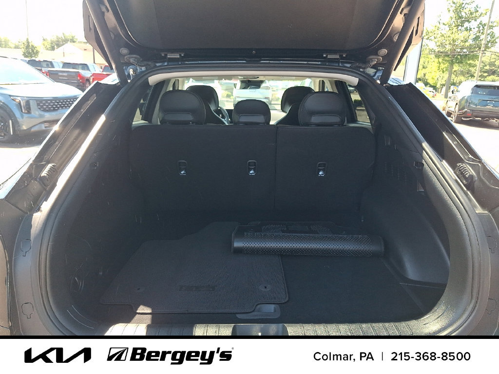 Certified 2025 Kia EV6 Wind AWD/4WD image 31
