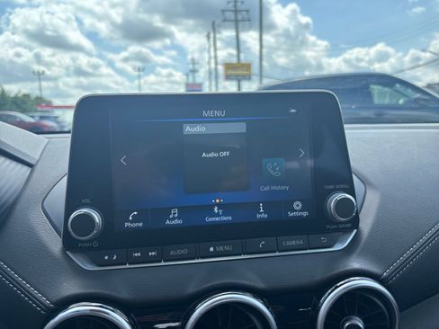 Used 2025 Nissan Sentra SV FWD image 20