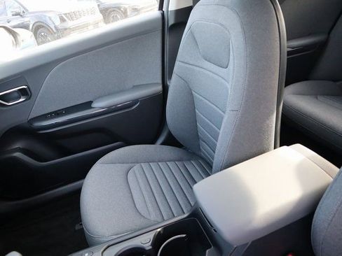 New 2025 Kia K4 EX image 24