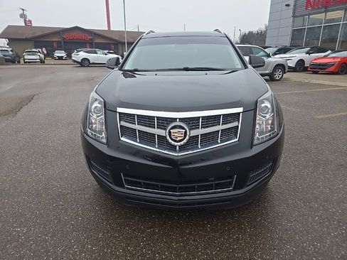 Used 2011 Cadillac SRX Luxury image 2
