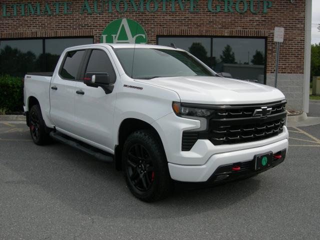 Used 2022 Chevrolet Silverado 1500 RST w/ Redline Edition AWD/4WD image 1