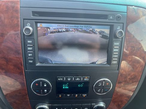 Used 2008 Chevrolet Avalanche LTZ w/ LTZ Preferred Equipment Group AWD/4WD image 31