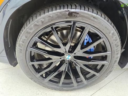 Used 2022 BMW X5 xDrive40i w/ M Sport Package AWD/4WD image 54