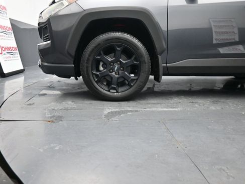 Used 2020 Toyota RAV4 TRD Off-Road image 15