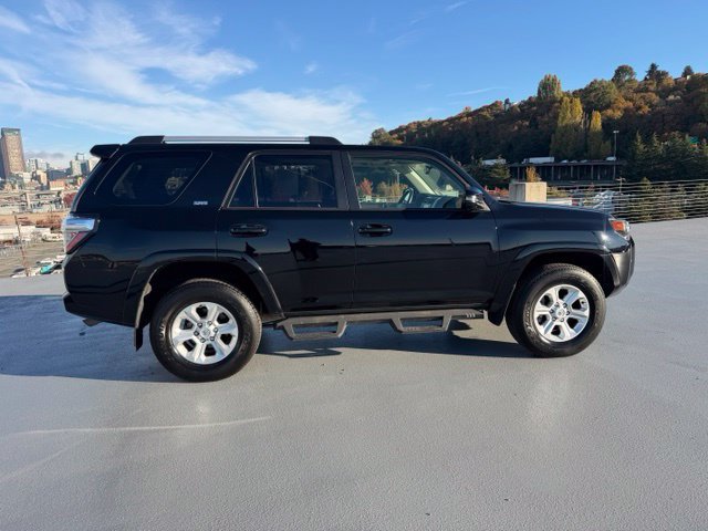 Used 2023 Toyota 4Runner SR5 Premium w/ Moonroof Package AWD/4WD image 3