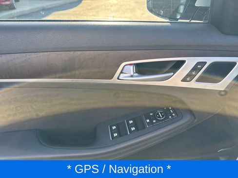 Used 2017 Genesis G80 3.8 w/ Option Group 03 image 12