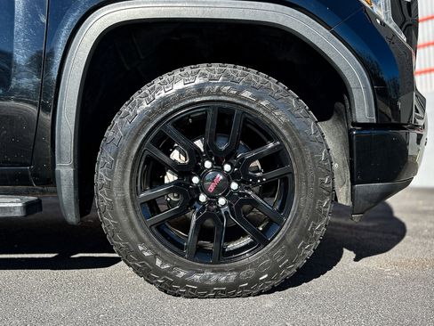 Used 2020 GMC Sierra 1500 Elevation w/ Elevation Value Package image 11