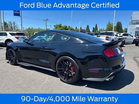 Used 2022 Ford Mustang Shelby GT500 w/ Technology Package RWD image 5