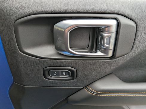 Used 2024 Jeep Wrangler Sahara w/ Safety Group image 20