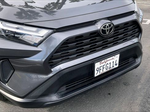 Used 2023 Toyota RAV4 XLE w/ Convenience Package image 29