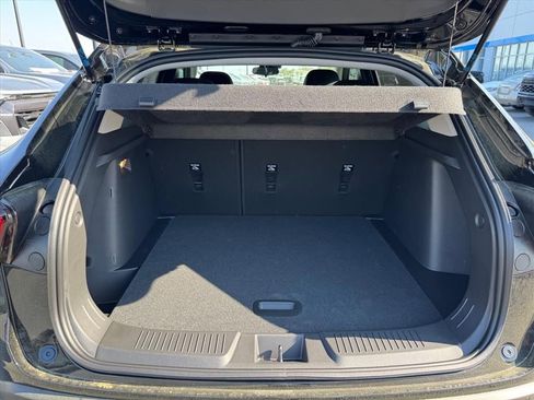 New 2026 Chevrolet Trax LT w/ Driver Confidence Package FWD image 7