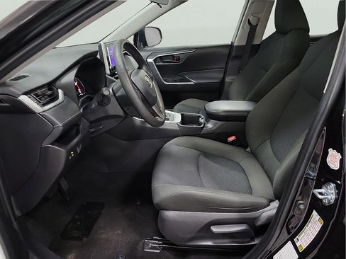 Certified 2025 Toyota RAV4 LE AWD/4WD image 11