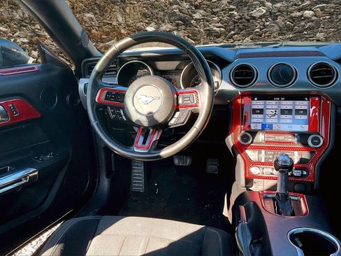 Used 2019 Ford Mustang GT w/ Equipment Group 301A image 5