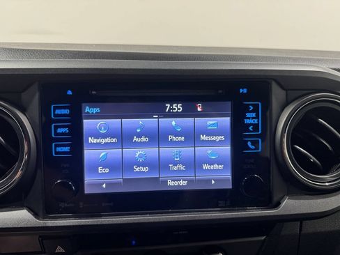 Used 2018 Toyota Tacoma TRD Sport RWD image 11