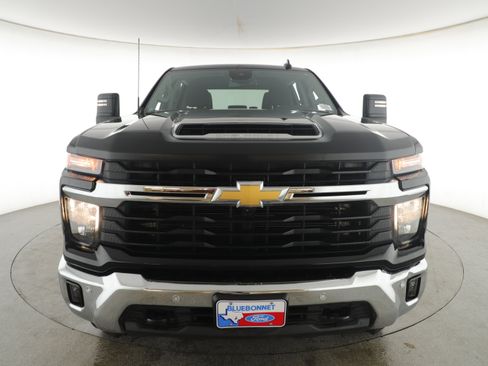 Used 2025 Chevrolet Silverado 2500 LT w/ All Star Edition image 2