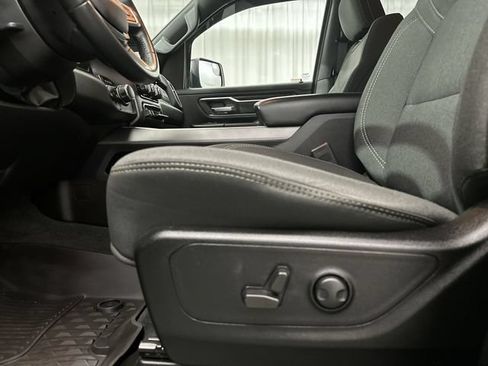 Used 2022 RAM 1500 Big Horn AWD/4WD image 18