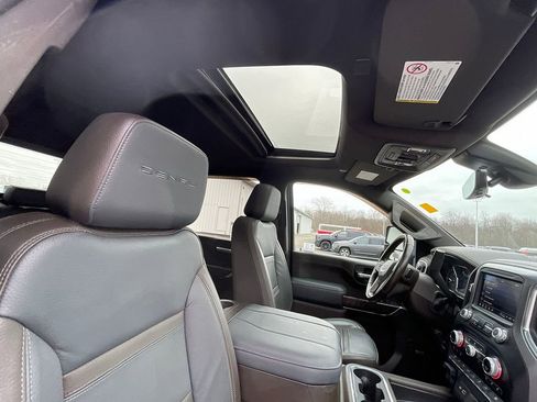 Used 2023 GMC Sierra 3500 Denali w/ Denali Ultimate Package image 34