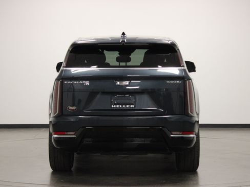 Used 2026 Cadillac Escalade IQ Luxury 1 AWD/4WD image 7