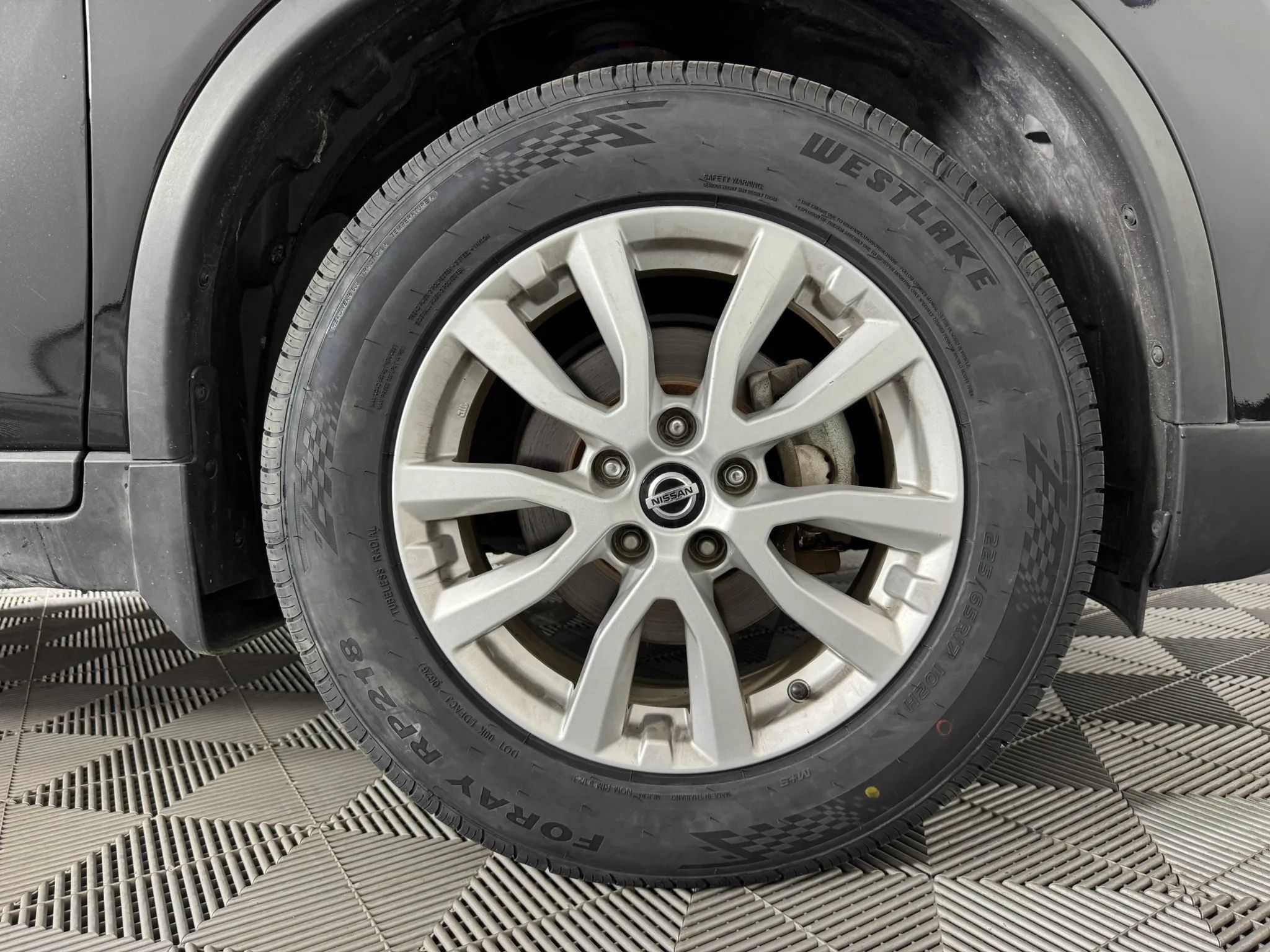 Used 2020 Nissan Rogue SV AWD/4WD image 43